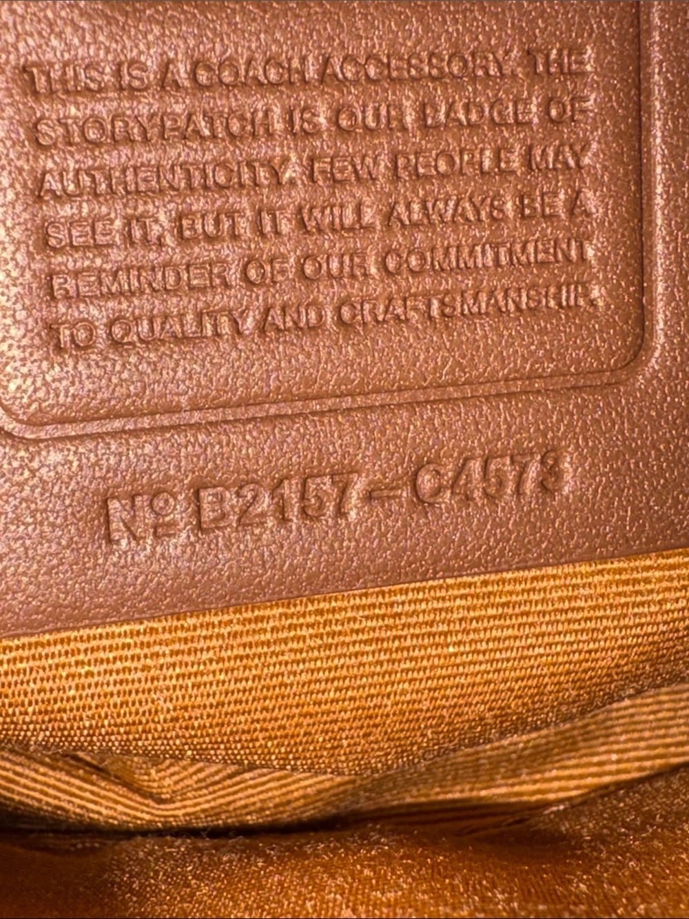 Coach White Leather Wristlet with Rainbow Logo EUC - Picture 6 of 7